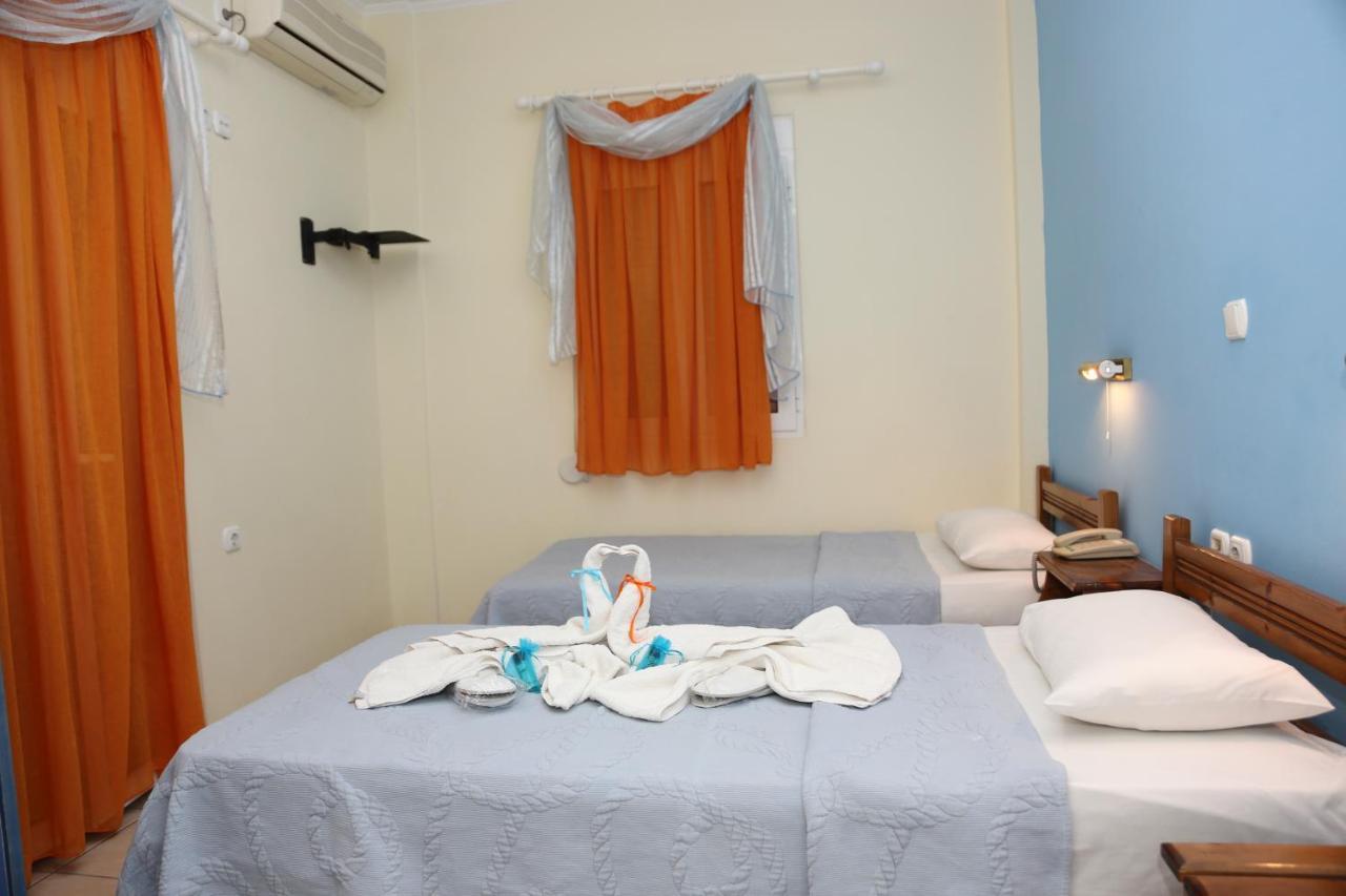 Coral Hotel Plomari 外观 照片